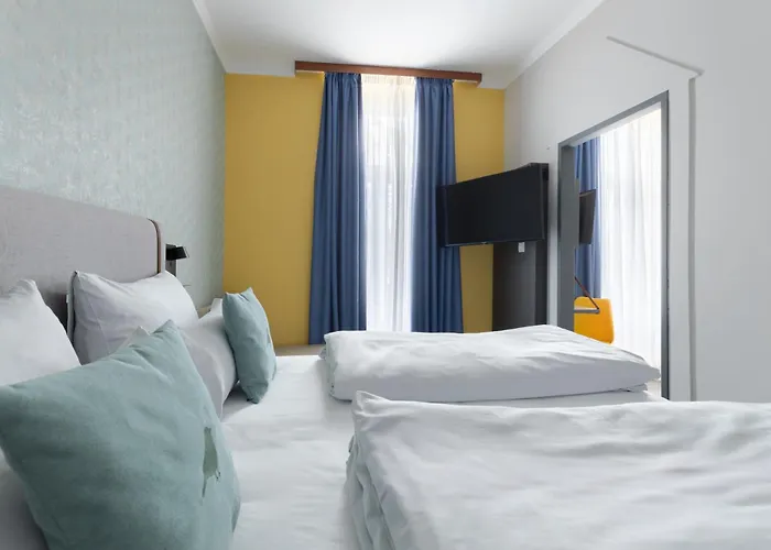 Garner By Ihg Hotel 3*